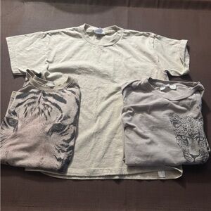 Lot of 3 Kids Beige Animal Print T-Shirts medium 8 to 10
